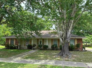 1365 Eagle Dr, Zachary, LA 70791