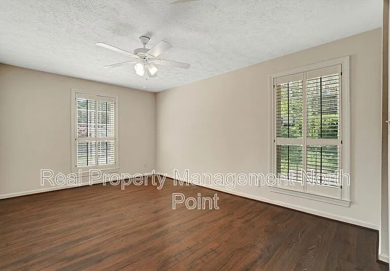 3513 Essex Ave — Photo 17