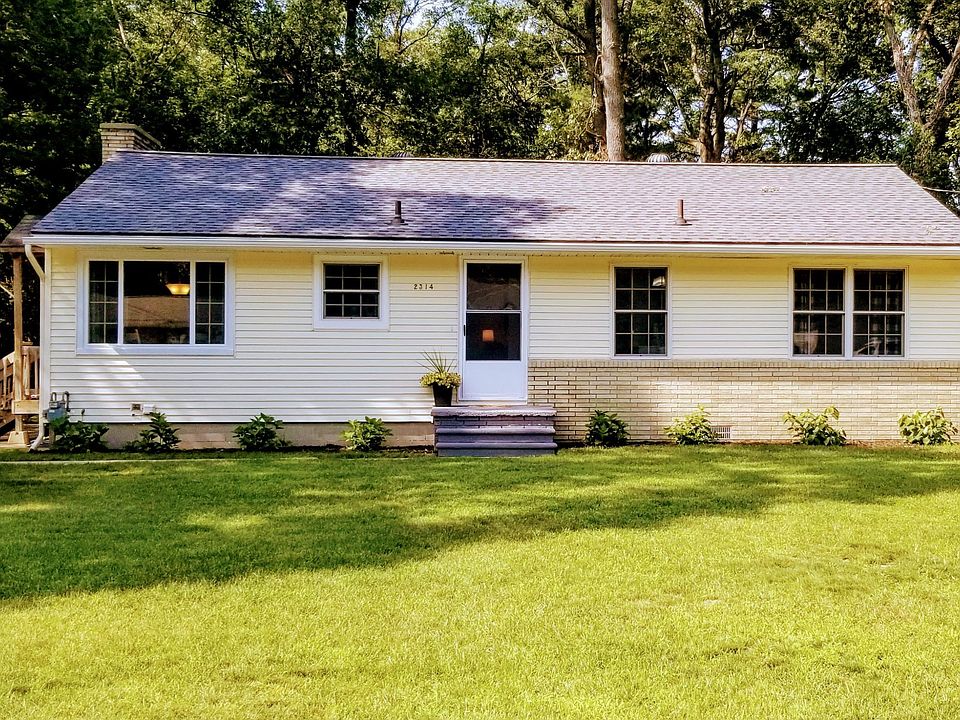 1st image of 2314 Castle Ave