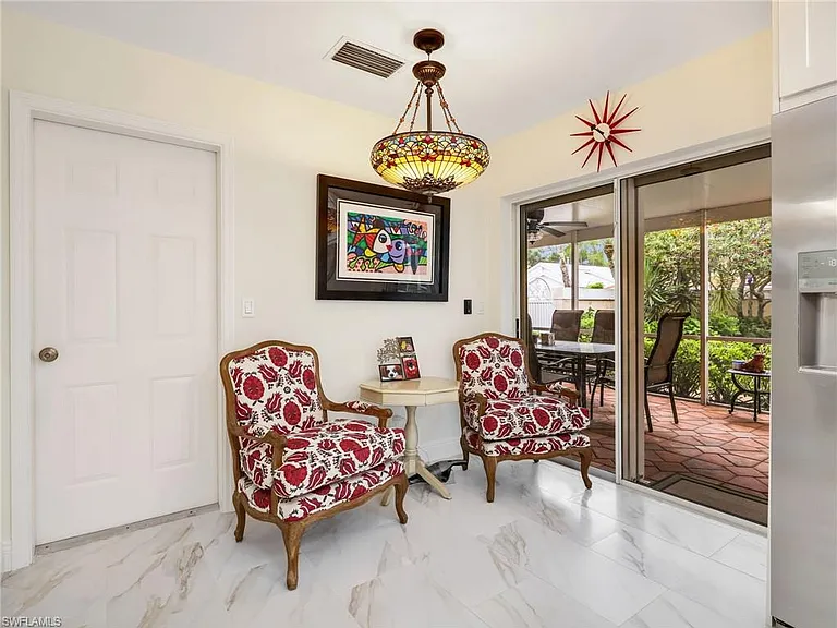 1256 Naples Lake Dr — Photo 27