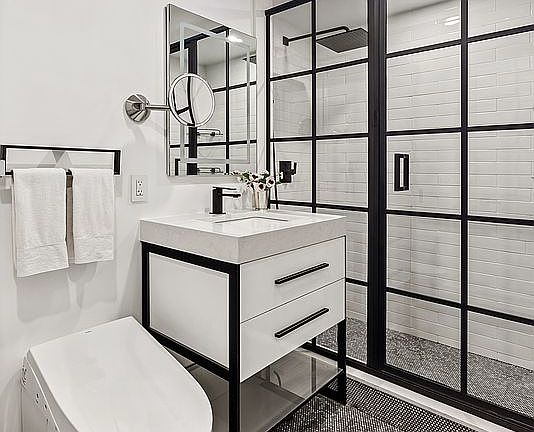 5th image of 750 Park Ave APT 8A