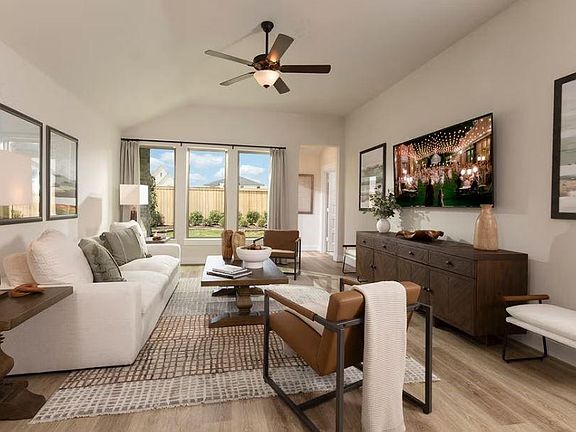 3rd image of 3211 Raintree Crescent Trl