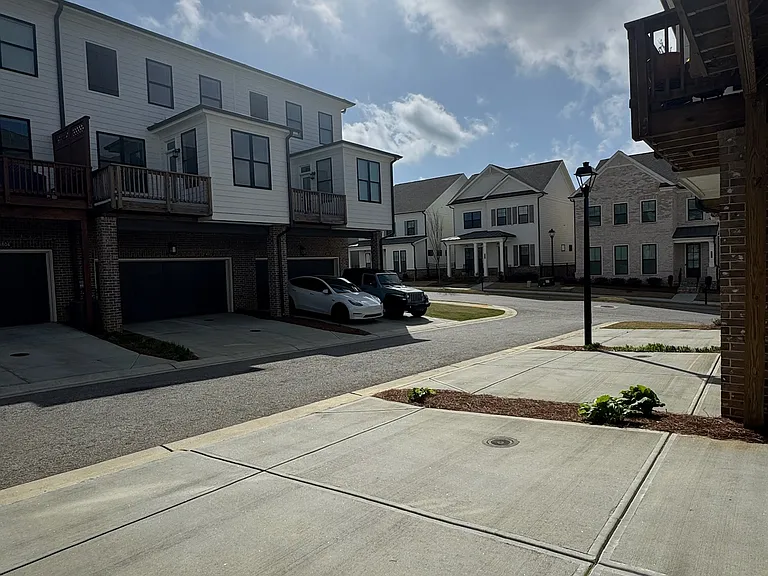 1117 Larkin Dr — Photo 41
