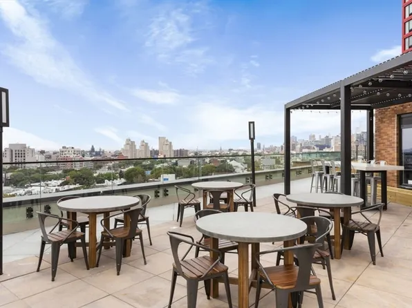 470 Dean Street image 10 of 14