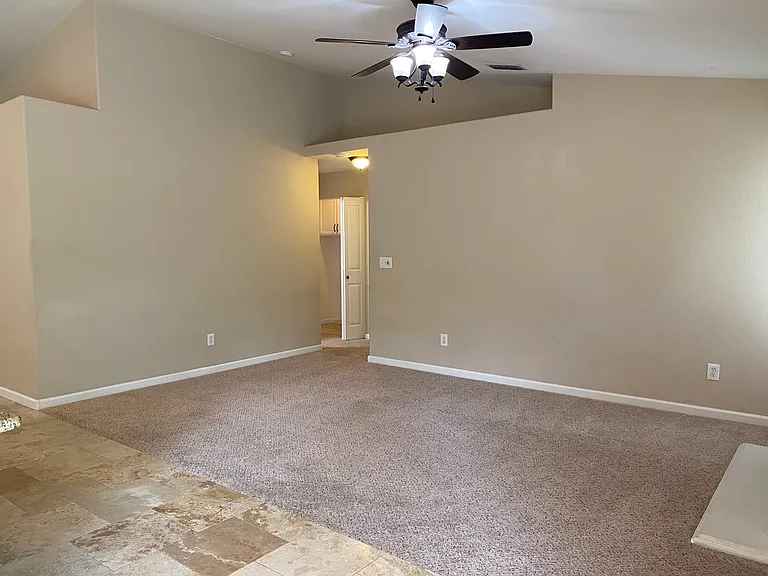 1509 Lathwell Way — Photo 6