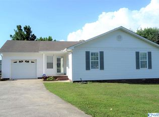 27423 McLemore Cir, Harvest, AL 35749