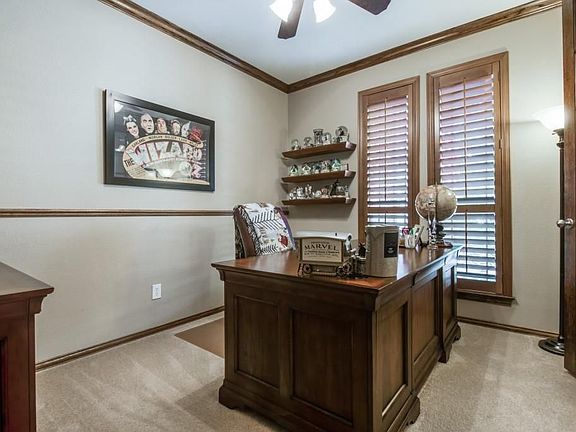3rd image of 1813 Chessington Ln