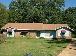 270 Camellia Dr, Millbrook, AL 36054