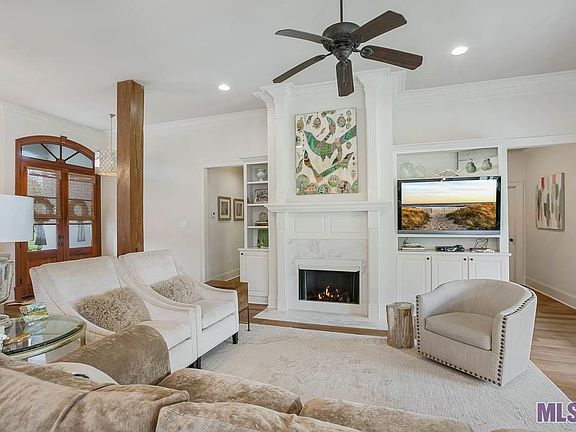 3rd image of 13937 Creekstone Dr