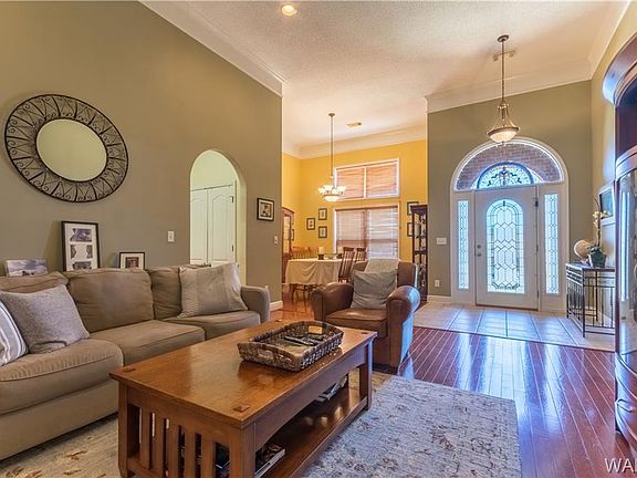 2nd image of 4800 Crosshill Ln