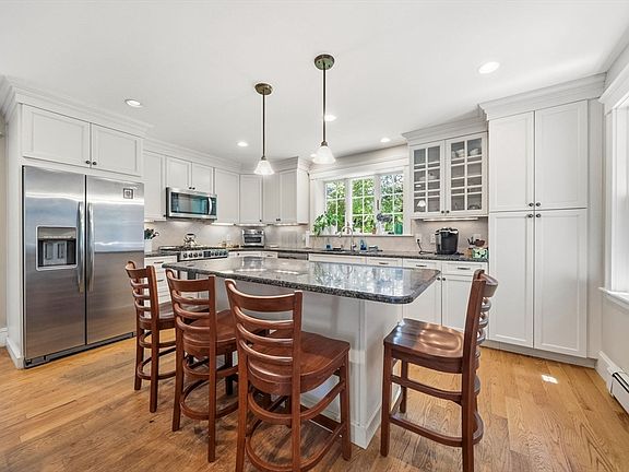2nd image of 200 Harvard Cir
