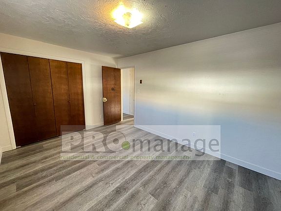 5th image of 1473 Mountain View Ln #4