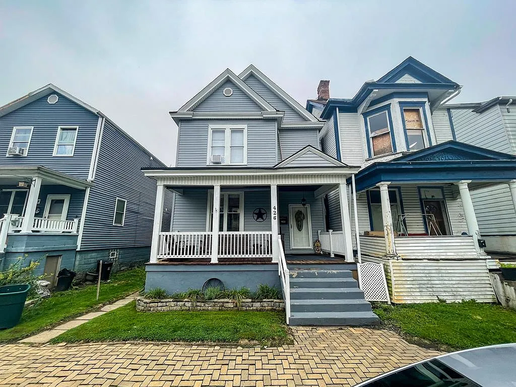 426 N Huron St photo 1