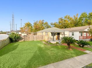 1708 Feliciana St, New Orleans, LA 70117