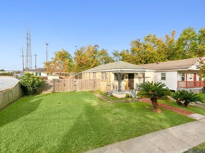 1708 Feliciana St, New Orleans, LA, 70117