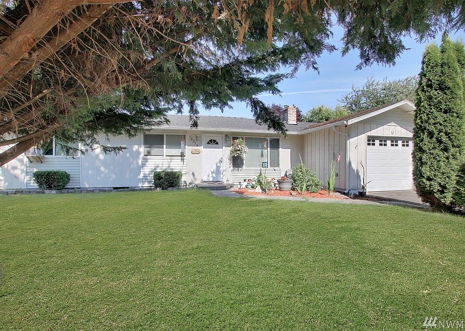 1st image of 19315 Aurora Dr E