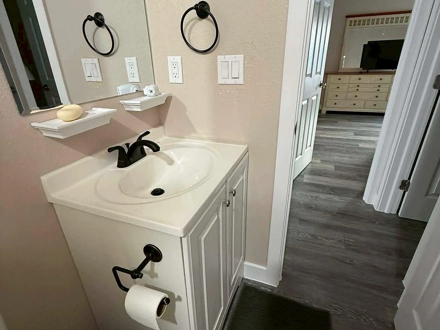 4701 Leilani Ln — Photo 2
