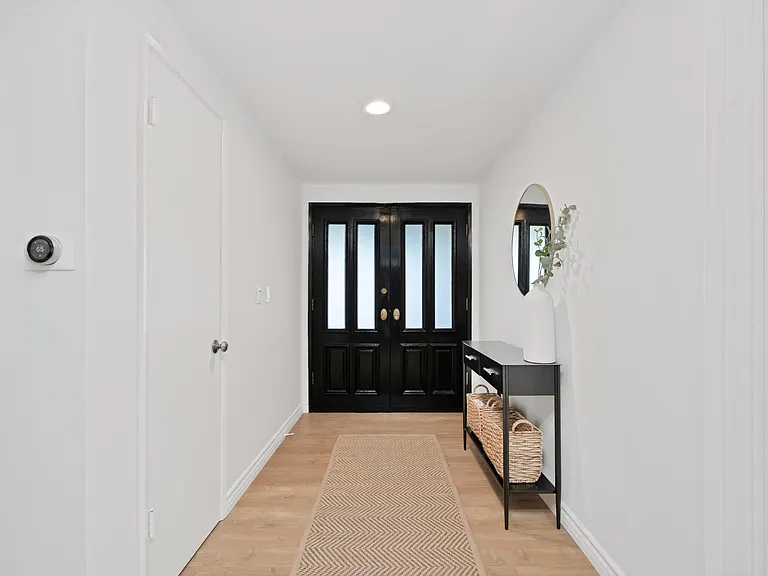 23027 Gainford St — Photo 13