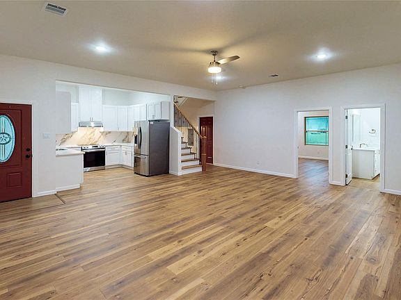 4th image of 21665 County Road 3749d