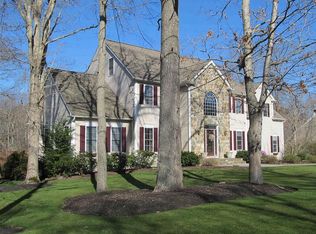 8 River View Rd, Narragansett, RI 02882