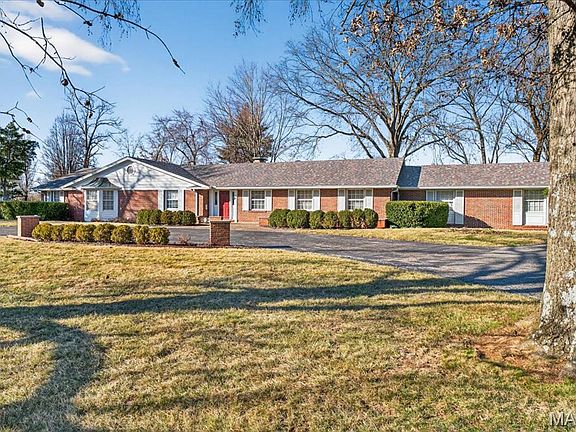 2nd image of 11549 Clayton Rd