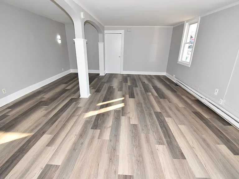 186 W Main St #C — Photo 6