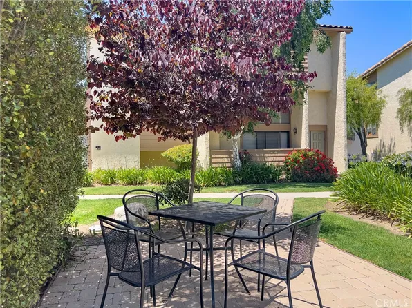 5356 Las Virgenes Rd, Calabasas, CA 91302