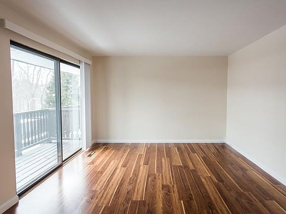 Spacious Living Room with Balcony