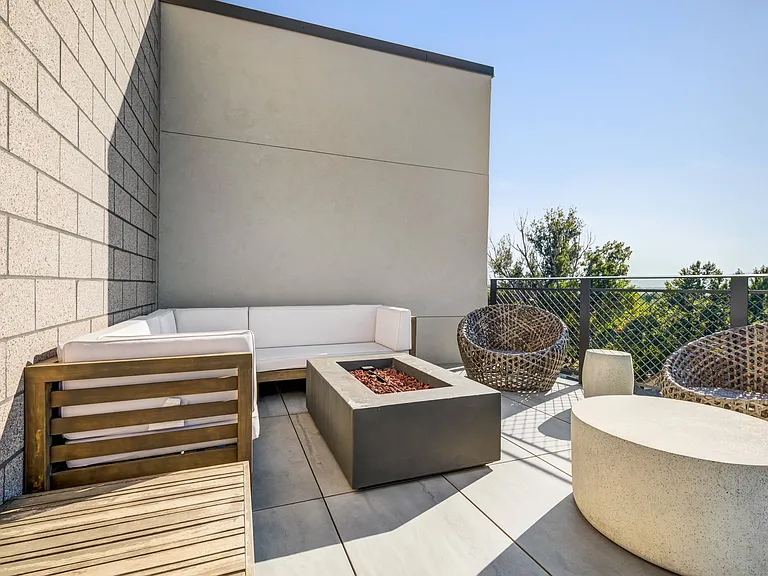 Outdoor Lounge with Firepit