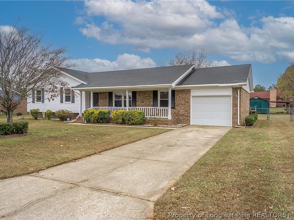 1st image of 1004 Oakstone Dr