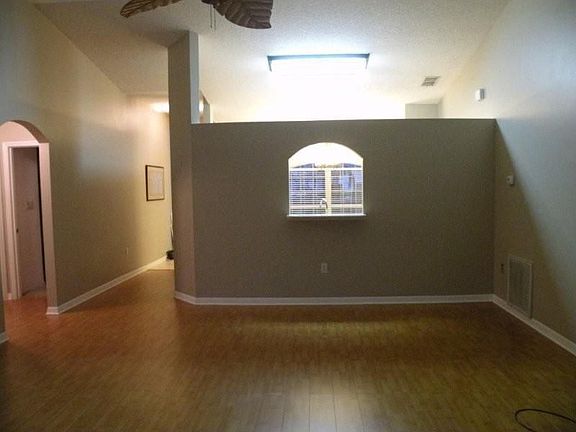 4th image of 5761 Peacock Ct