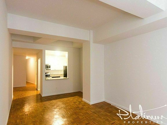 5th image of 45 Wall St APT 1217