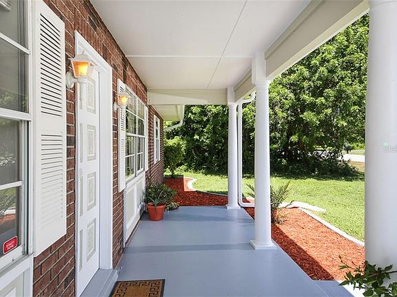 3rd image of 21439 Carleton Ave