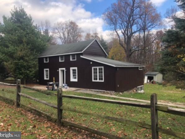 12956 Pennersville Rd, Waynesboro, PA 17268