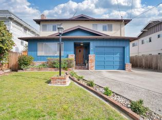 1216 Regent St, Alameda, CA 94501