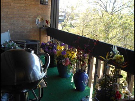 2nd image of 6108 Knoll Valley Dr