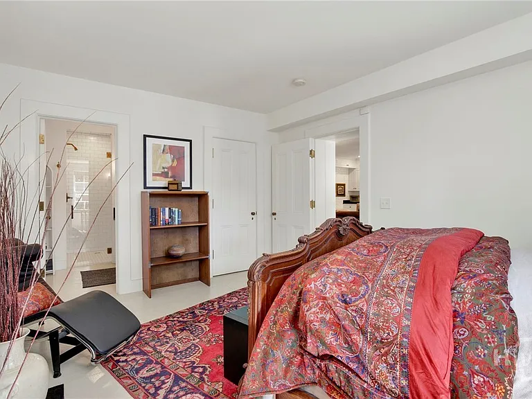 224 E Jones Ln #GARDEN — Photo 22