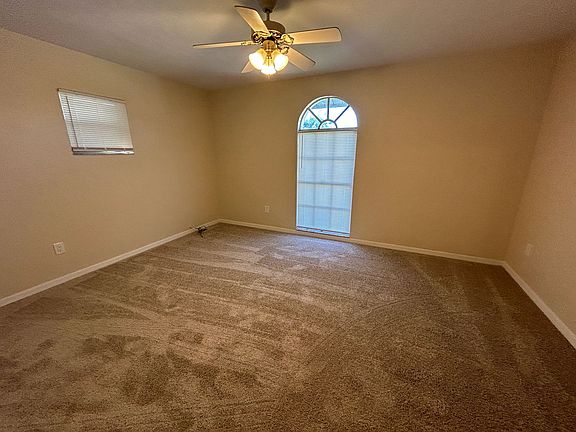 5th image of 17385-17387 W Carnegie Cir
