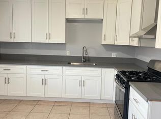 1129 Raymond Ave APT 6, Long Beach, CA 90804