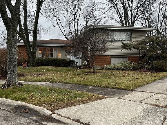 2nd image of 437 Homan Ave