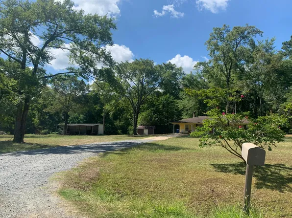 1139 Binning Rd, Mansfield, LA 71052