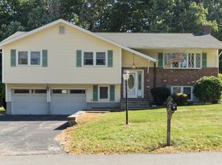 25 Marianna Rd, Salem, NH 03079