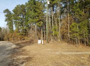 121 Creek View Dr, Vass, NC 28394