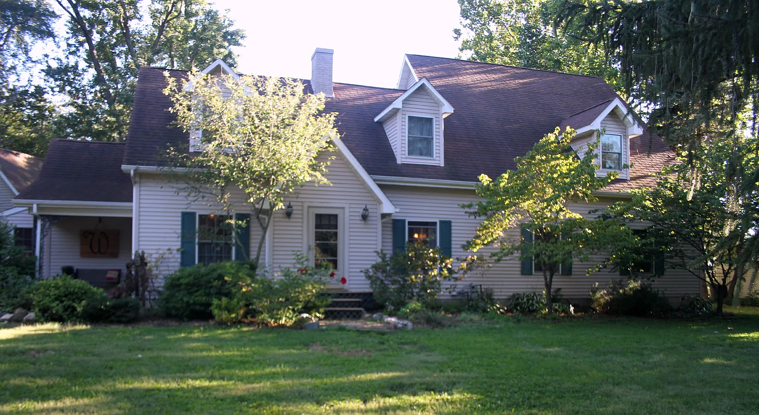 203 W Grand Ave photo 1