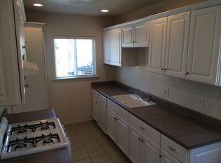 324 13th St, Seal Beach, CA 90740