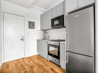 208 W 23rd St APT 1611, New York, NY 10011