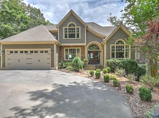 211 Three Oaks Dr, Bristol, TN 37620