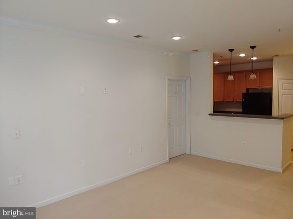 3rd image of 3840 Lightfoot St Unit 142