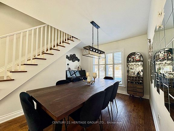 5th image of 22 Cedar Cres