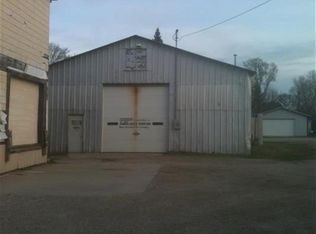 221 7th St, Cadillac, MI 49601